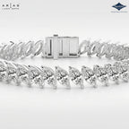 Diamond bracelet with a white background, featuring the Arias and Sparkles logos.