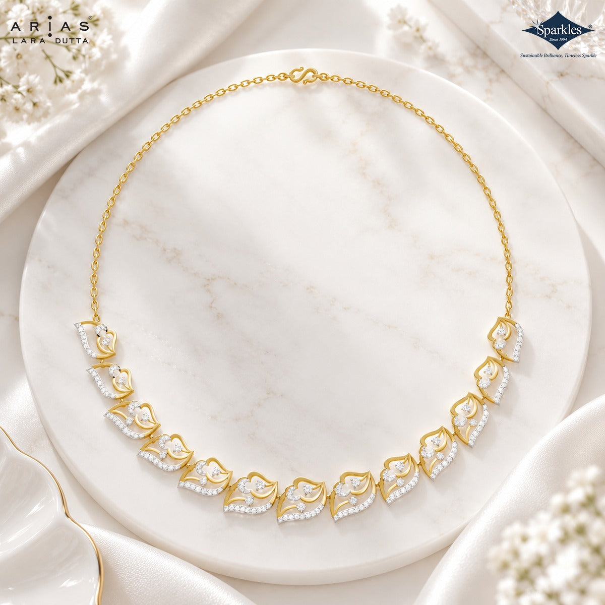 Arias by Lara Graduated Leaf Motif Diamond Necklace