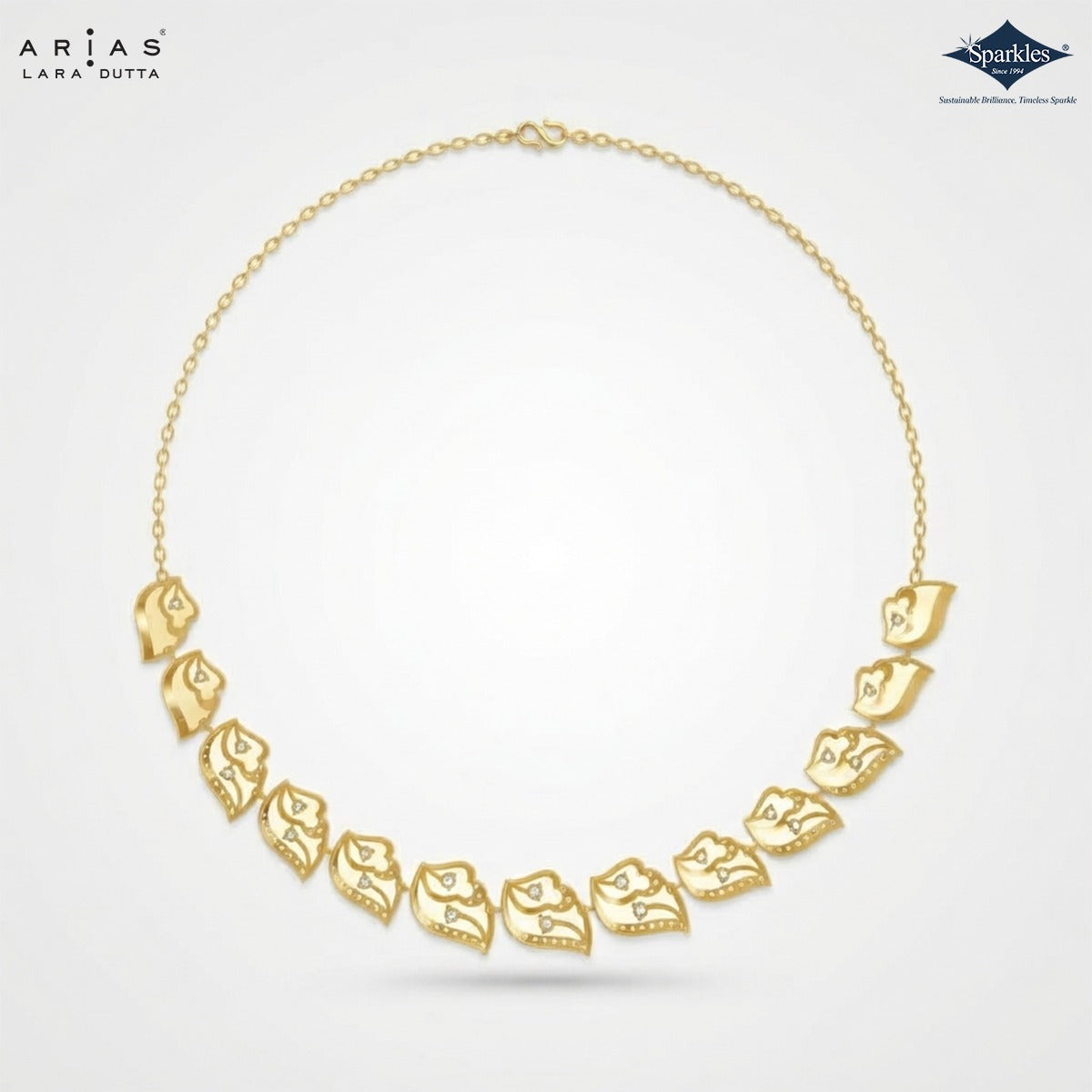 Arias by Lara Graduated Leaf Motif Diamond Necklace