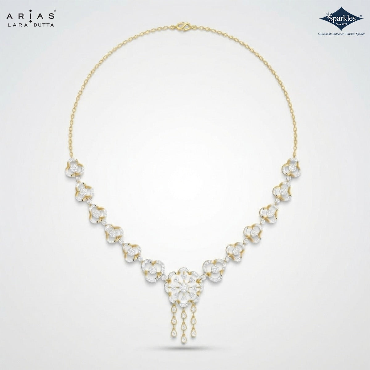 Arias by Lara Trefoil Link & Scalloped Diamond Necklace