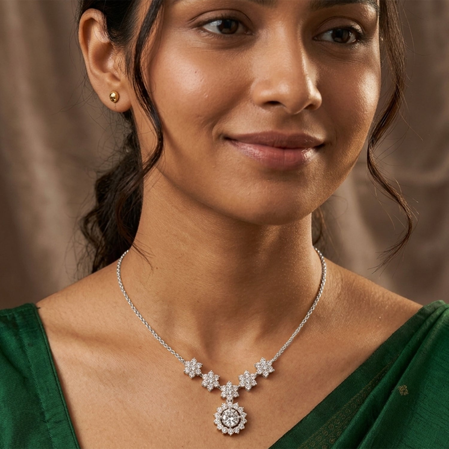 Exquisite Round Floral Diamond Necklace