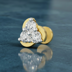 Sparkling Floral Cluster Diamond Nose Pin