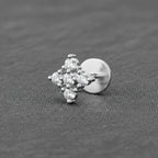 Pristine Kite Cluster Diamond Nose Pin