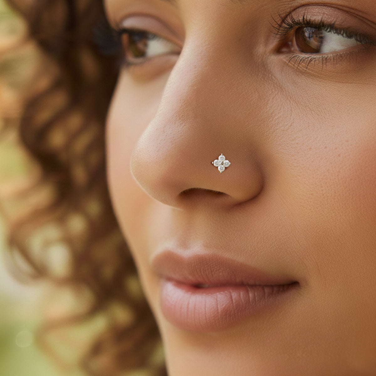 Classic Cluster Diamond Nose Pin