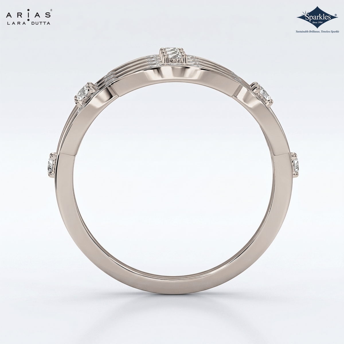 Arias by Lara Dutta Classic Leaf Cluster Diamond Ring