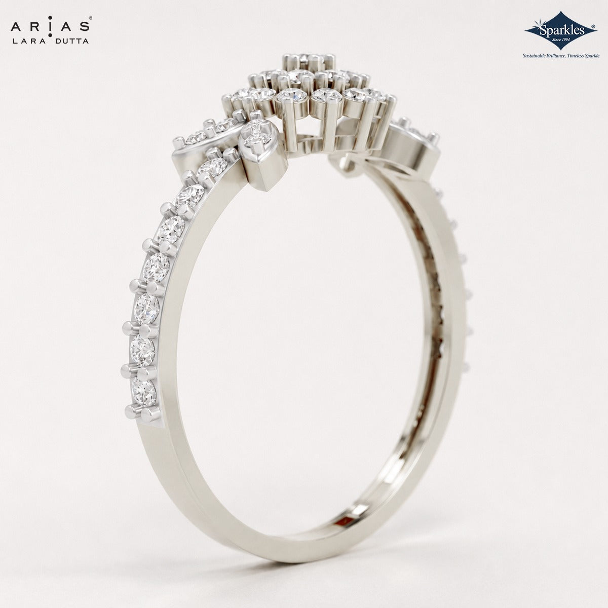 Arias by Lara Dutta Regal Fan Flare Diamond Ring