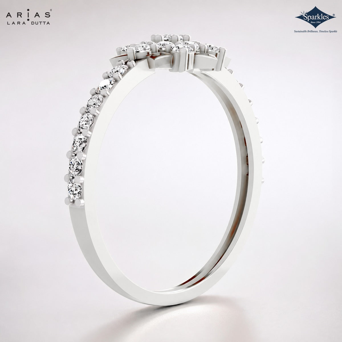 Arias by Lara Dutta Starburst Cluster Diamond Ring