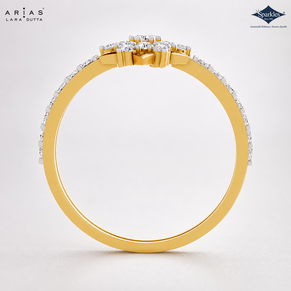 Arias by Lara Dutta Starburst Cluster Diamond Ring
