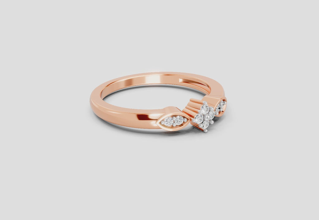 Captivating Round Cluster Diamond Ring