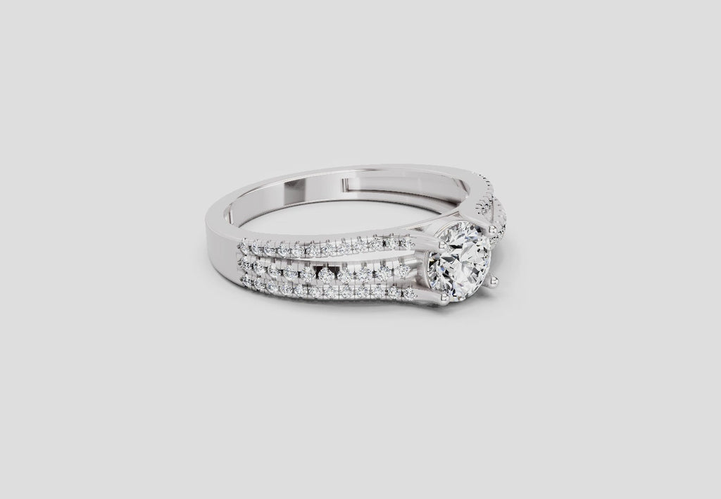 Stunning Round Diamond Ring