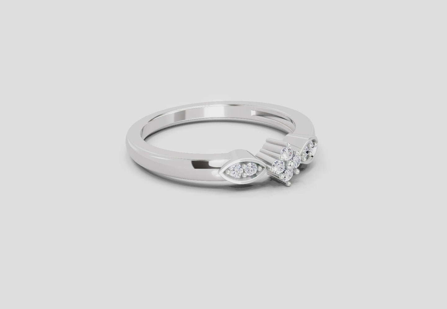 Captivating Round Cluster Diamond Ring