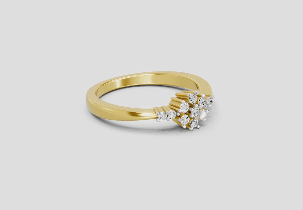 Stunning Round Cluster Diamond Ring